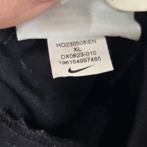 Nike Mens Club Woven Tapered Leg Pants Black/White Size XL  DX0623-010 - Picture 6 of 7